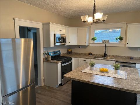2919 Vera Pl NW, Canton, OH 44708 photo 5