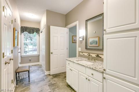 370 Duneden Dr, Aurora, OH 44202 photo 23