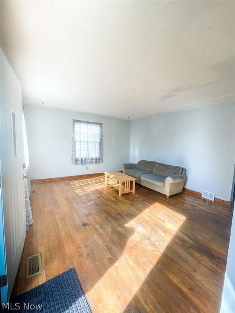 170 Dilworth St, Elyria, OH 44035 photo 4