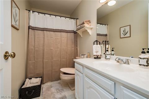 2877 Charing Cross Rd NW, Canton, OH 44708 photo 16
