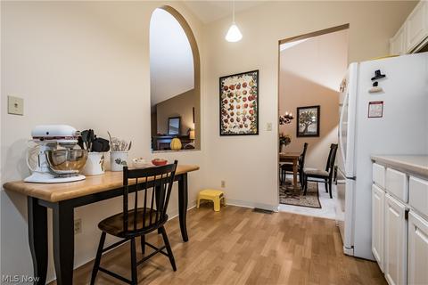 2877 Charing Cross Rd NW, Canton, OH 44708 photo 8