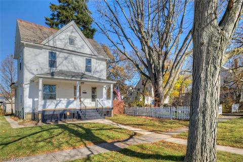 313 12th St, Elyria, OH 44035 photo 2