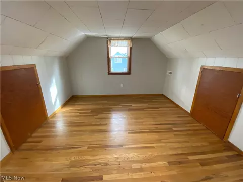 242 16th St, Elyria, OH 44035 photo 17