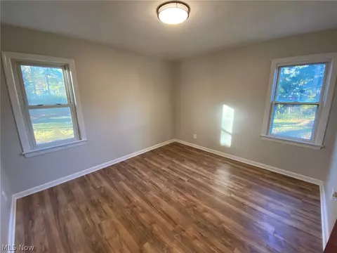 242 16th St, Elyria, OH 44035 photo 14