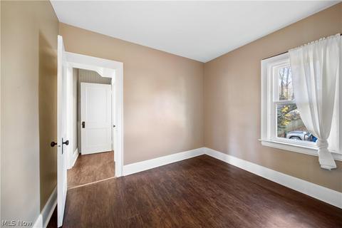 2016 W 13th St, Ashtabula, OH 44004 photo 8