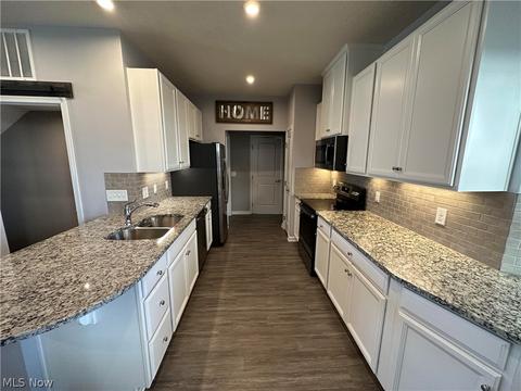 804 Walcutt Ct, Lagrange, OH 44050 photo 8