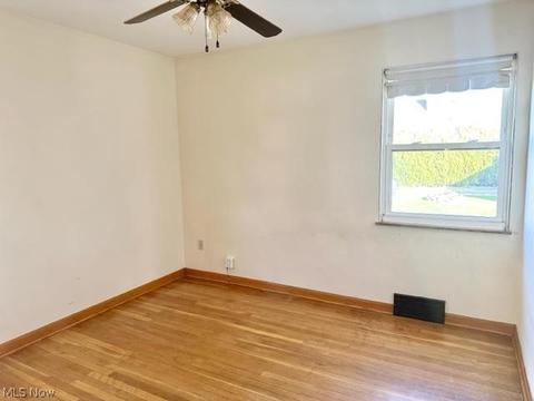 6406 Ackley Rd, Parma, OH 44129 photo 13