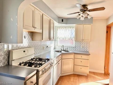 6406 Ackley Rd, Parma, OH 44129 photo 7