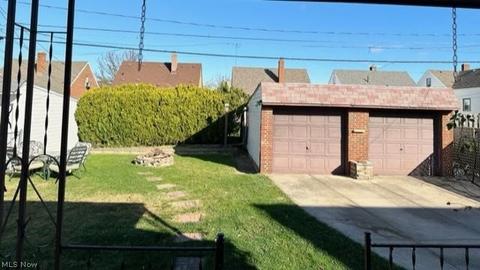 6406 Ackley Rd, Parma, OH 44129 photo 3