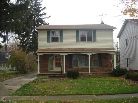 155 E 267th St, Euclid, OH 44132 photo 1