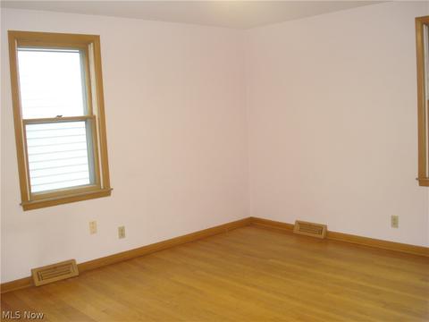 155 E 267th St, Euclid, OH 44132 photo 22
