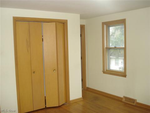 155 E 267th St, Euclid, OH 44132 photo 17