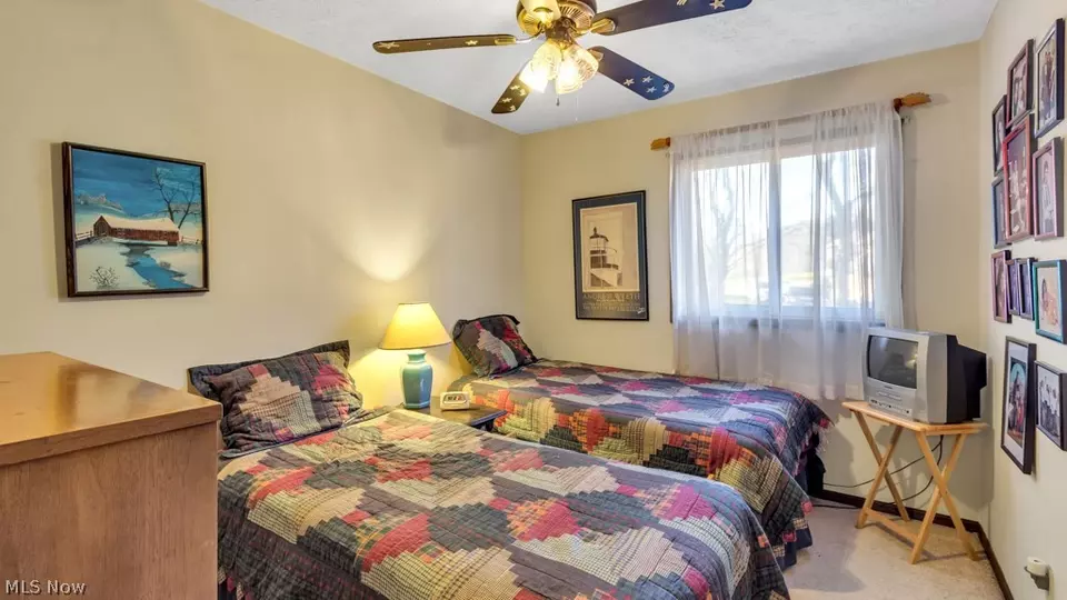  39 Iroquois Trl, Malvern, OH 44644 photo 14