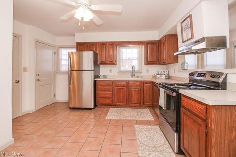 143 School St, Elyria, OH 44035 photo 7