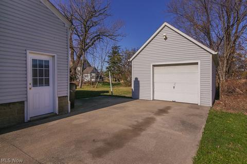 143 School St, Elyria, OH 44035 photo 32