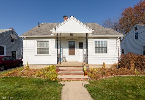 1046 Bell Ct, Elyria, OH 44035 photo 1