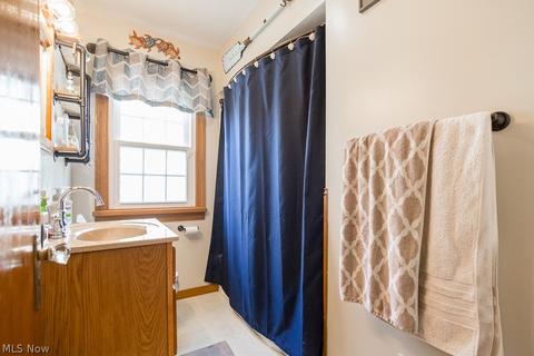 1046 Bell Ct, Elyria, OH 44035 photo 18