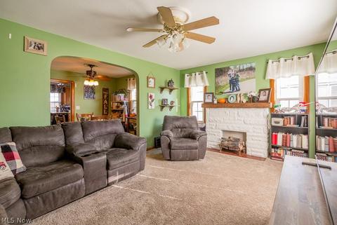 1046 Bell Ct, Elyria, OH 44035 photo 7