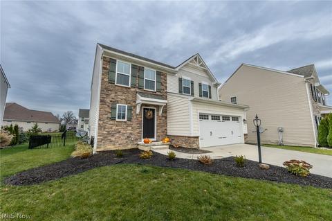 519 Riley Ct, Lagrange, OH 44050 photo 2