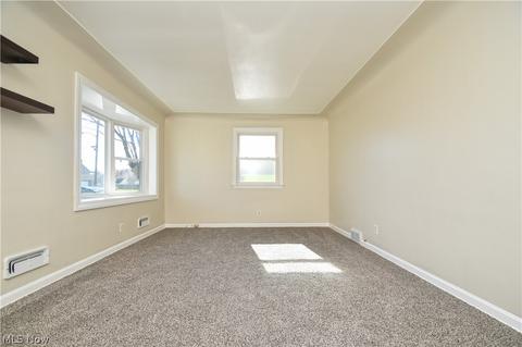 937 Garfield St, Struthers, OH 44471 photo 9