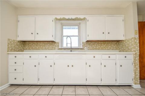 937 Garfield St, Struthers, OH 44471 photo 25
