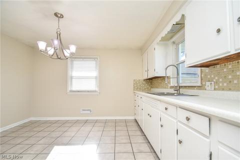 937 Garfield St, Struthers, OH 44471 photo 12