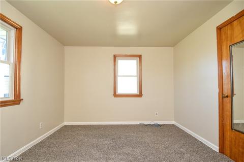 937 Garfield St, Struthers, OH 44471 photo 14