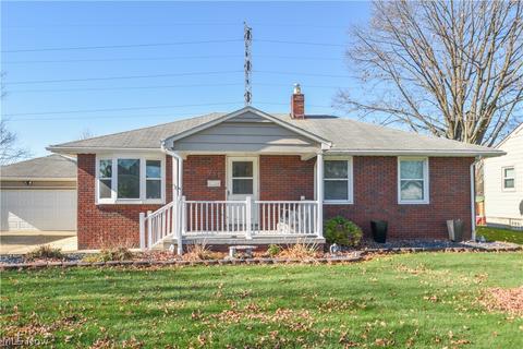 937 Garfield St, Struthers, OH 44471 photo 1