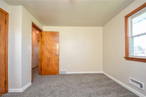 937 Garfield St, Struthers, OH 44471 photo 16