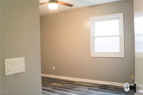 340 Naples Dr, Elyria, OH 44035 photo 32