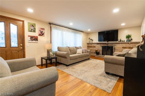 4605 9th St NW, Canton, OH 44708 photo 4