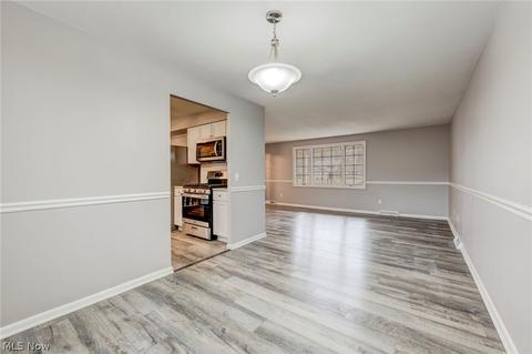 610 University Ave, Elyria, OH 44035 photo 9