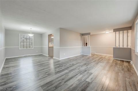 610 University Ave, Elyria, OH 44035 photo 7