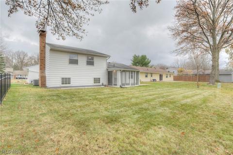 610 University Ave, Elyria, OH 44035 photo 5