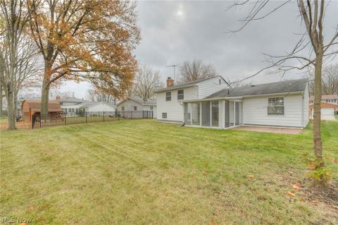 610 University Ave, Elyria, OH 44035 photo 4