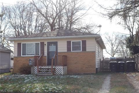 902 Sutherland Ave, Akron, OH 44314 photo 1
