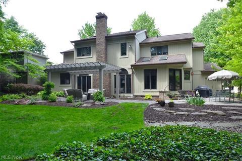 32700 Shadowbrook Dr, Solon, OH 44139 photo 27
