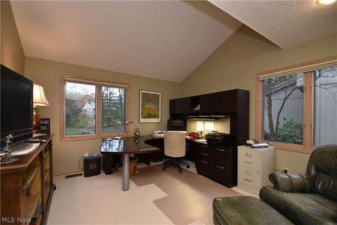 32700 Shadowbrook Dr, Solon, OH 44139 photo 11