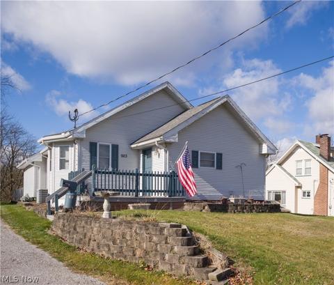 923 Bellflower Ave NW, Canton, OH 44708 photo 1