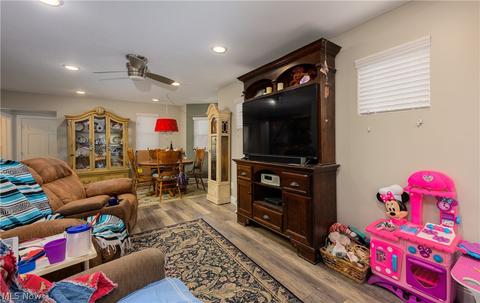 923 Bellflower Ave NW, Canton, OH 44708 photo 5