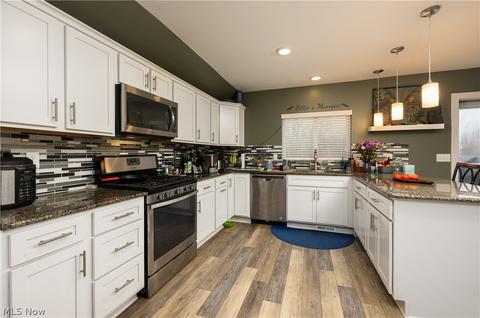 923 Bellflower Ave NW, Canton, OH 44708 photo 6