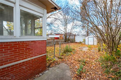 1100 Murray Ave, Akron, OH 44310 photo 22