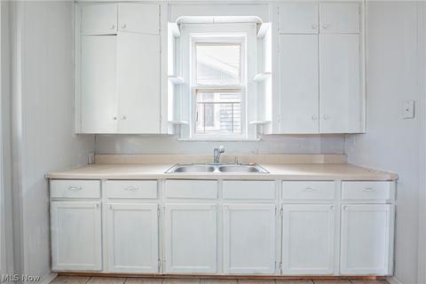 1100 Murray Ave, Akron, OH 44310 photo 9