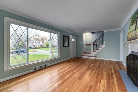 1860 E 225th St, Euclid, OH 44117 photo 5