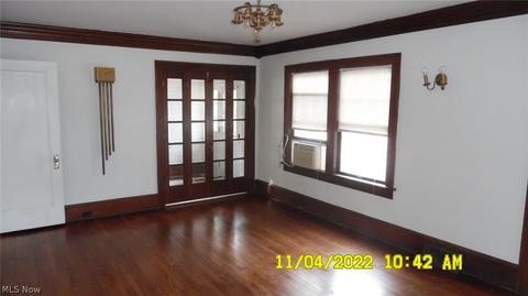 210 Edgerton Rd, Akron, OH 44303 photo 4