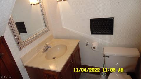 210 Edgerton Rd, Akron, OH 44303 photo 12