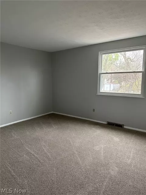 4136 Kenyon Ave, Lorain, OH 44053 photo 15