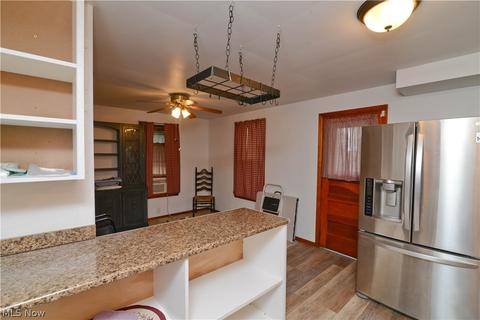 65 Park Ave, Struthers, OH 44471 photo 13