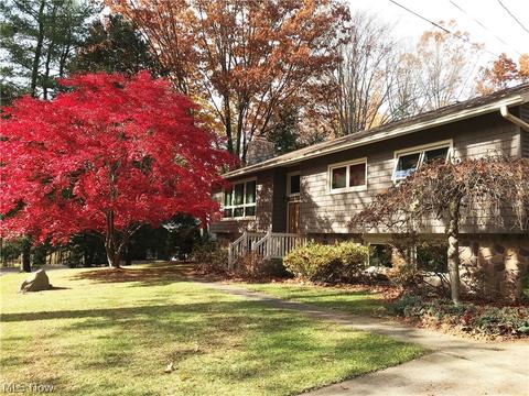 4215 Caylor Ct, Ashtabula, OH 44004 photo 2