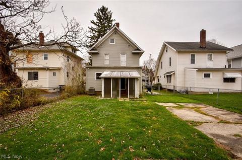 167 E Mapledale Ave, Akron, OH 44301 photo 2
